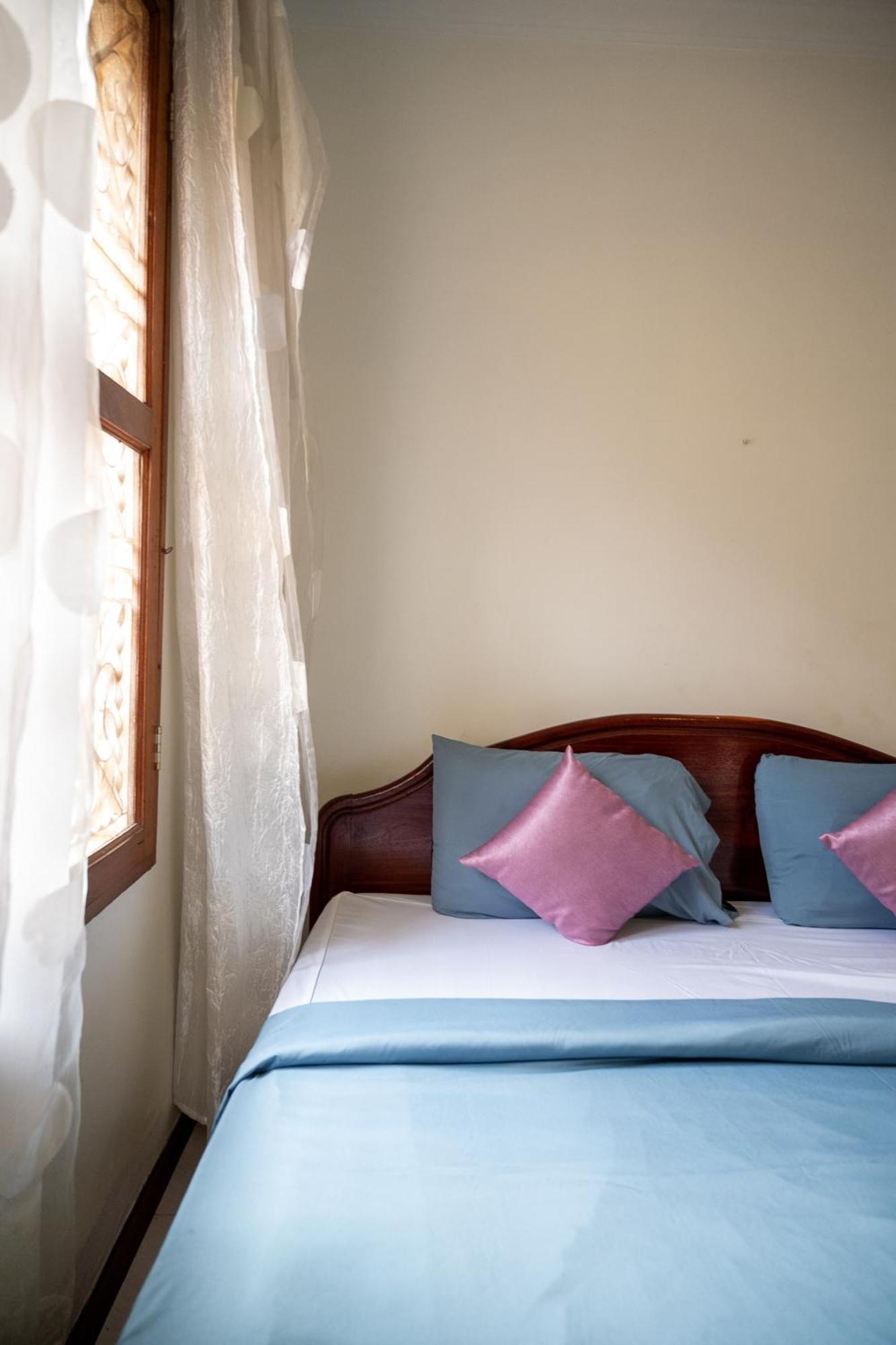 Makers Guesthouse シェムリアップ エクステリア 写真